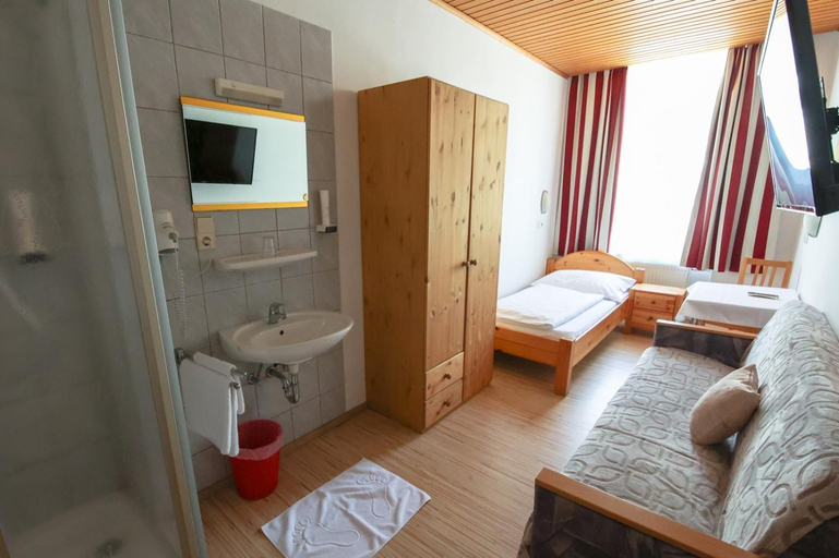 Bedroom 11