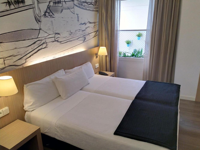 Bedroom, Hotel Mediterrani, Girona