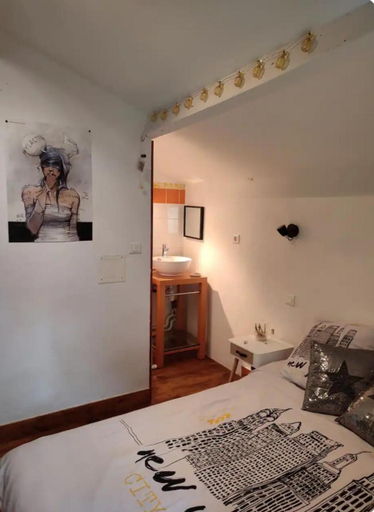 Others 5, Jolie chambre d'hotes, Vienne