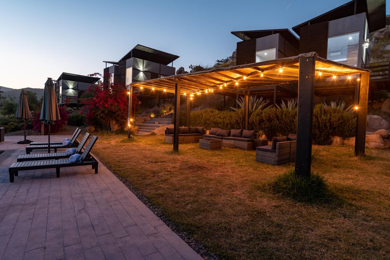 Others 4, Atika Retreat, Ensenada