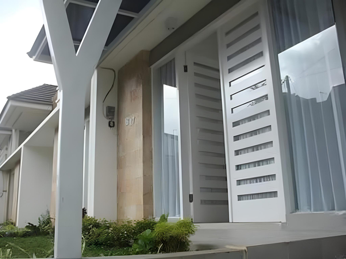 Exterior & Views 5, Villa Frengky , Malang