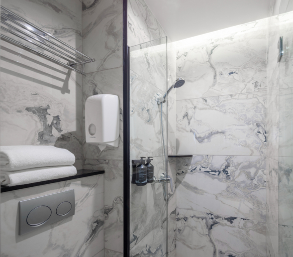 Bathroom 5