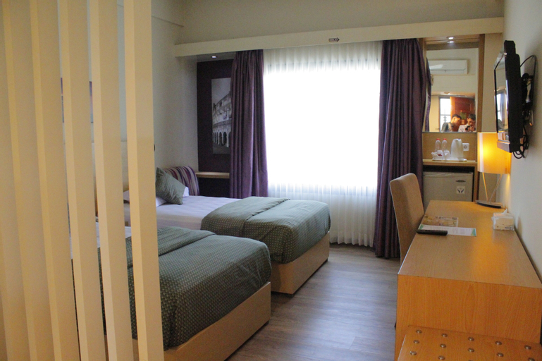 Bedroom 26