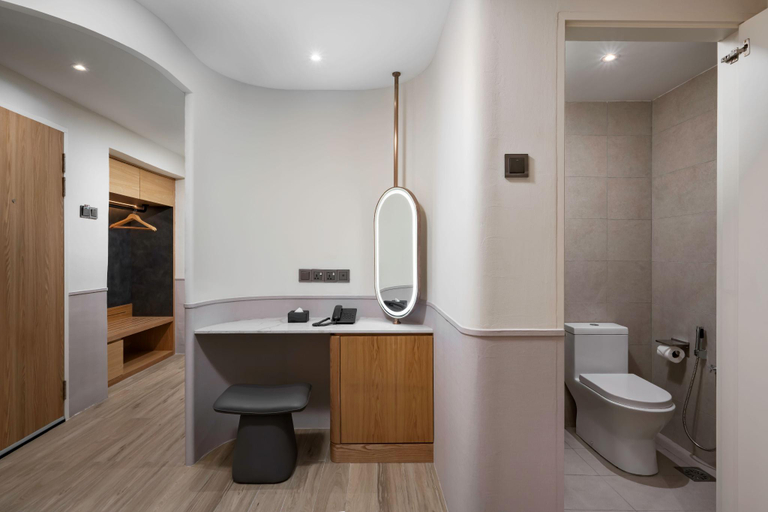 Bathroom 11