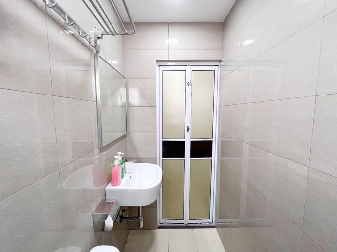 Bathroom 9