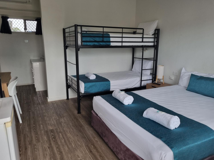 Bedroom 3, Bargara Beach Hotel, Burnett  - Pt A