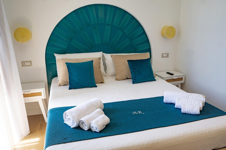 Others 3, Alya Rooms, Napoli