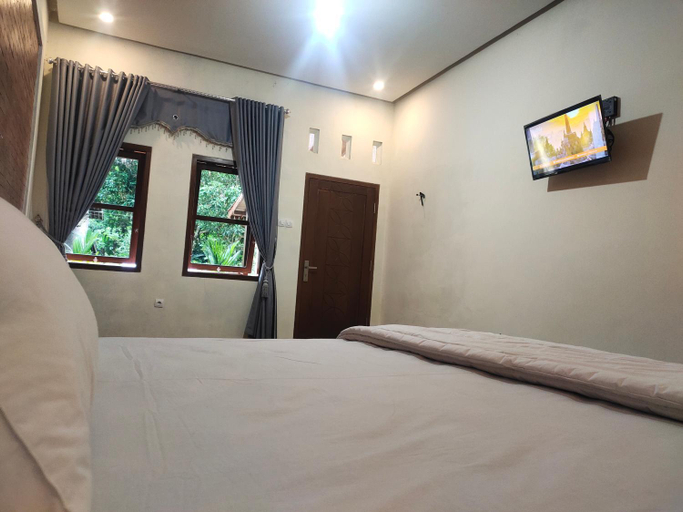 Bedroom 2, Mudhia Homestay, Magelang