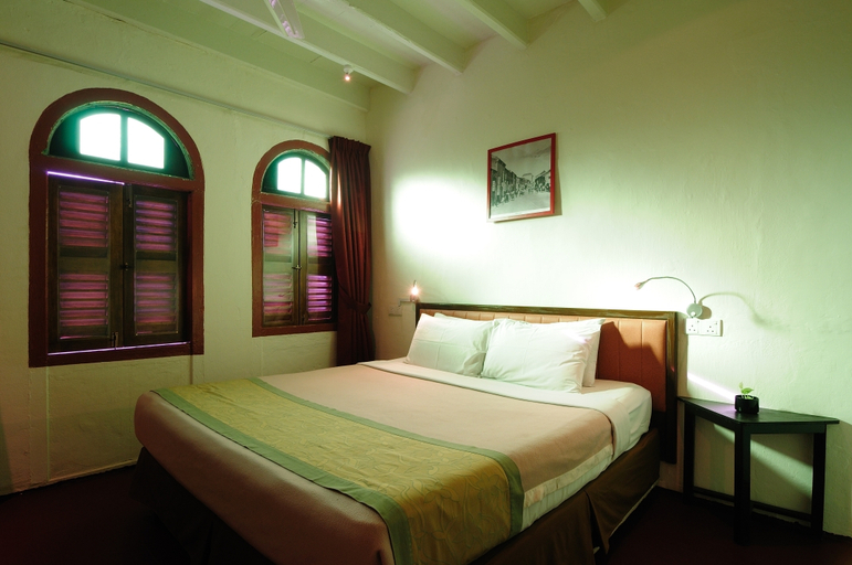 Bedroom 3, Red Inn Court, Penang Island
