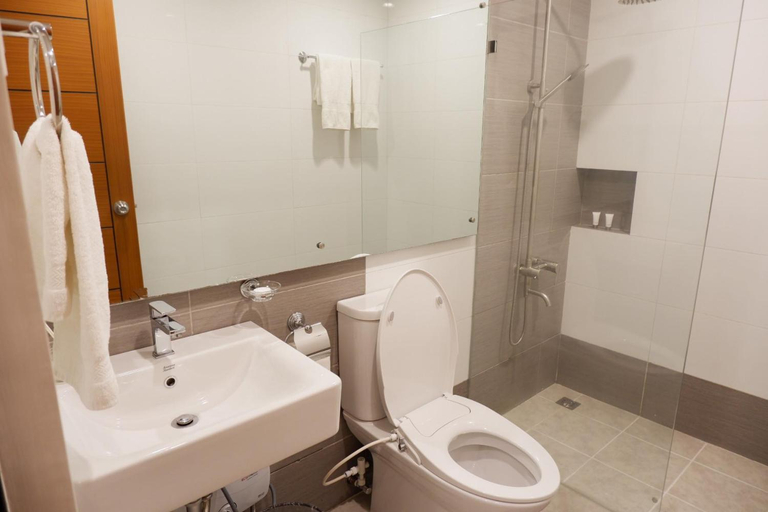 Bathroom 2