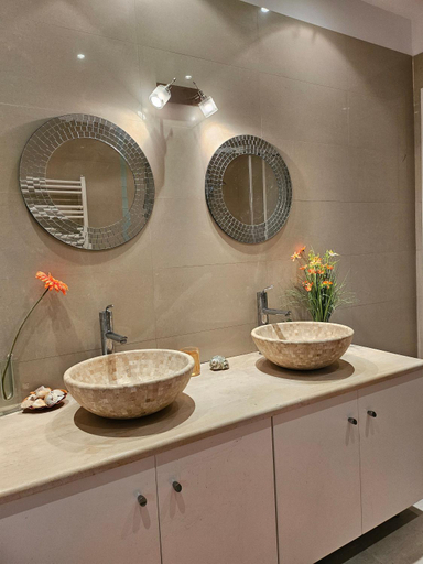 Bathroom, Guest apartment within a villa in Lagonissi, Attica
