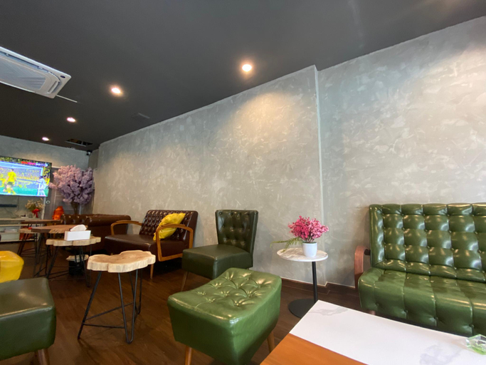 Public Area 3, Bud Brew Beyond Dispensary and Hotel, Phra Nakhon