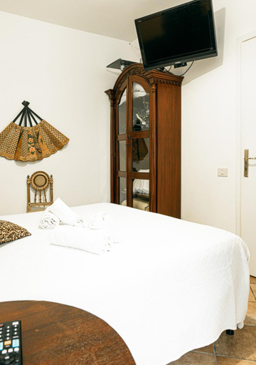 Others 2, B&B Sinbad La Scialuppa, Rome