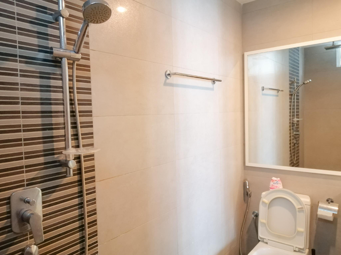 Bathroom 10