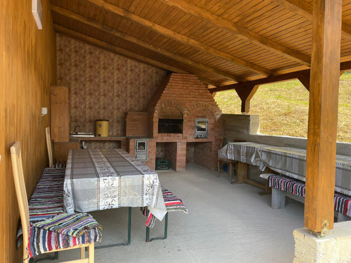 Others 3, Casa Daya Borsa, Borsa