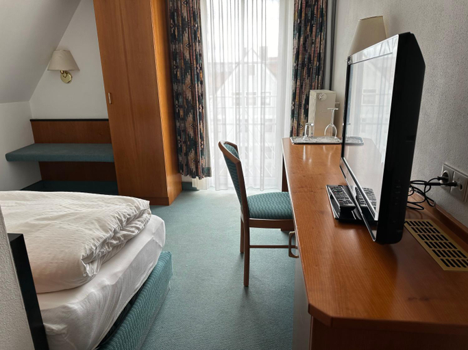 Bedroom 3, ST Hotel, Pfaffenhofen an der Ilm