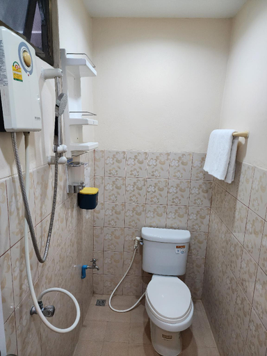 Bathroom 11
