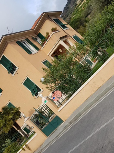 Others 2, Bibi a Mare, Savona