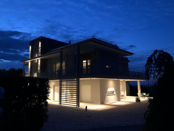 Exterior & Views 1, Casa dei Giardini B&B, Cuneo