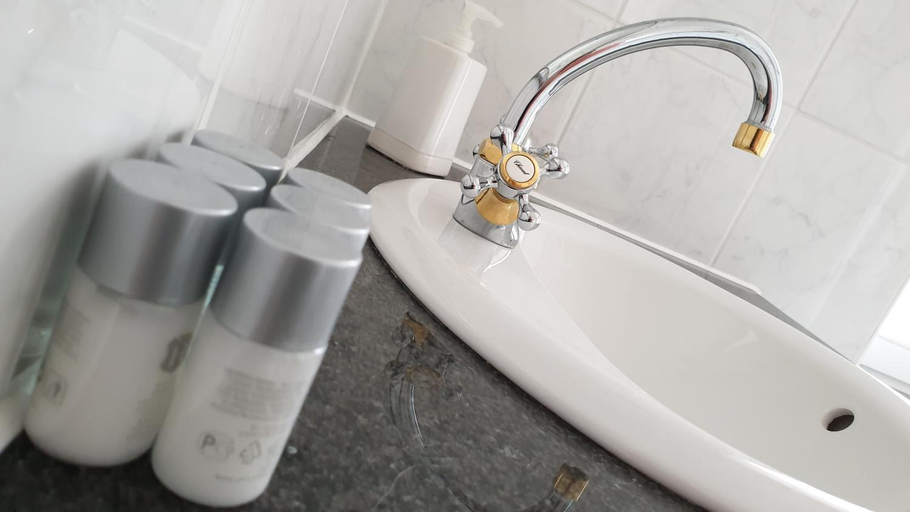 Bathroom 6