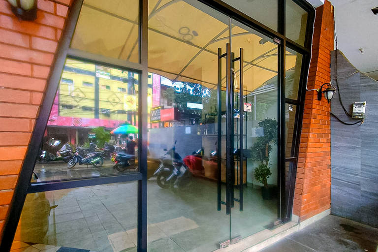 Exterior & Views 2, Env Residence Mangga Besar RedPartner, West Jakarta