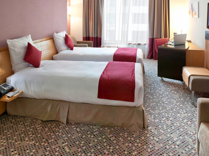 Bedroom 4, Novotel Dammam Business Park, Dammam