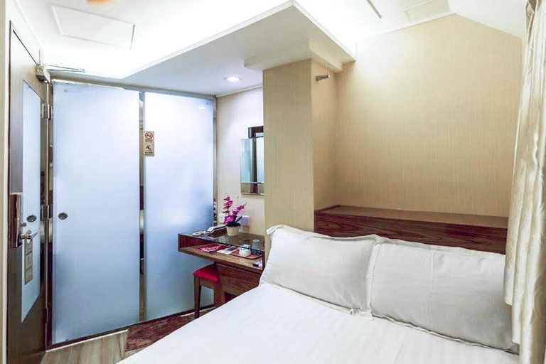 Bedroom 8