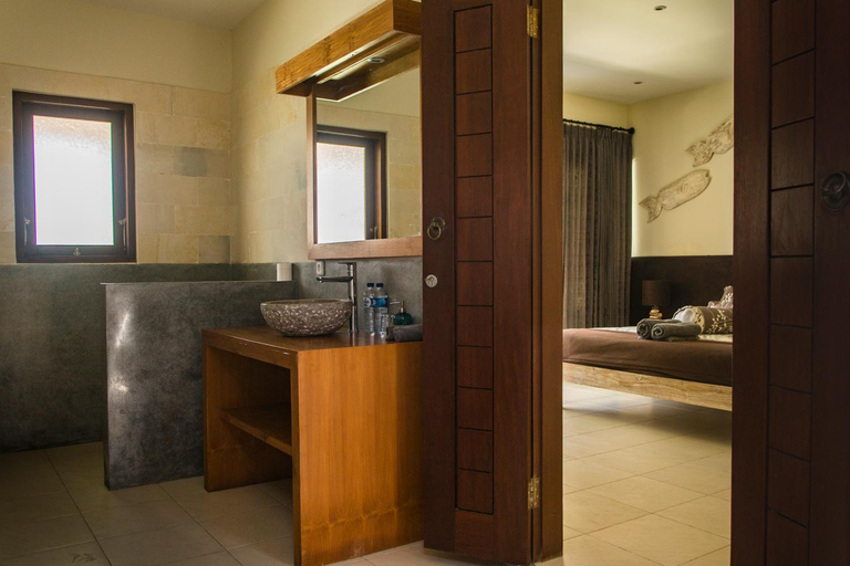 Bathroom, Mimpi Nyata by Phocea, Buleleng