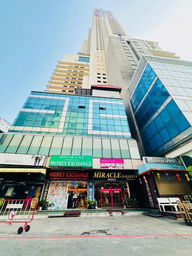 Exterior & Views 1, Miracle Gallery Hotel , Ratchathewi