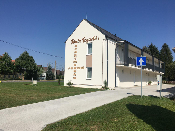 Others 5, Fonix Apartman, Lenti