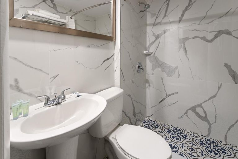Bathroom 4