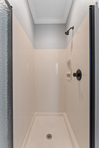 Bathroom 4, Daze Off by Newman-Dailey, Okaloosa