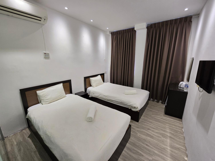 Others 5, One Point Inn King Centre, Kuching