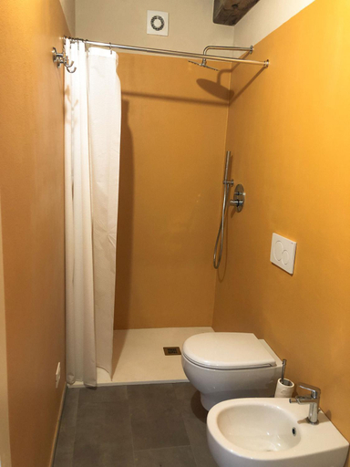 Bathroom 2, Agriturismo Cascina Cornelli, Savona