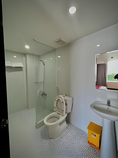 Bathroom 2, Khách Sạn Bảo Linh, Tam Nông