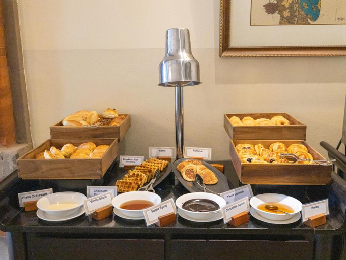 Food & Drinks 6