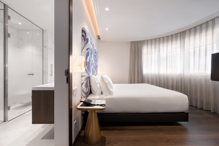 Bedroom 13