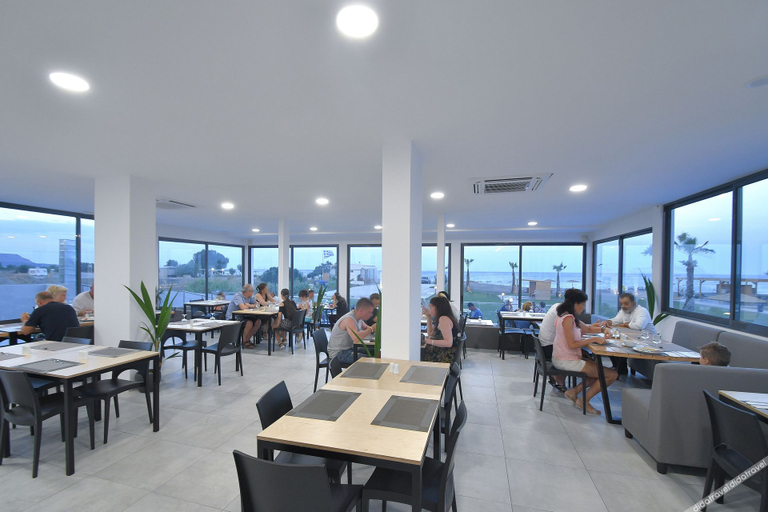 Food & Drinks 5, Evita Bay, South Aegean