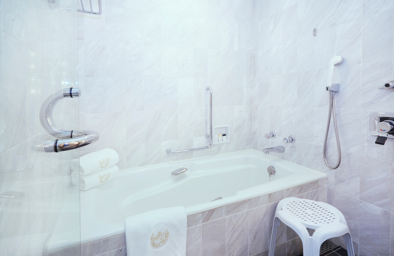 Bathroom 20