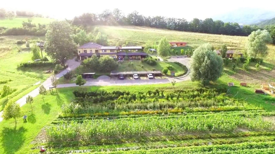 Others 5, Agriturismo Casa delle Erbe, Parma