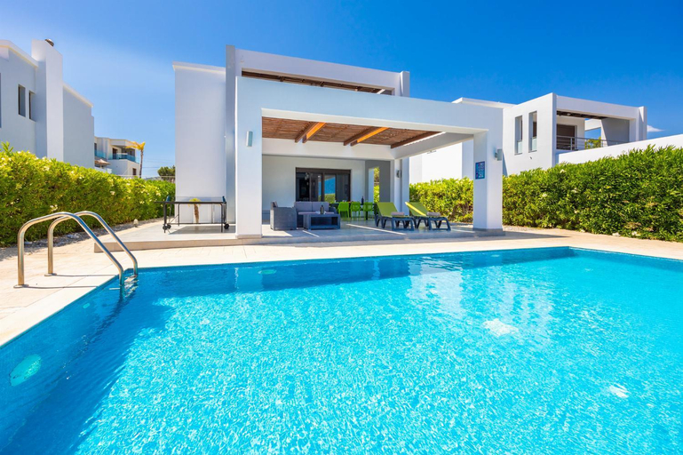 Others 4, Villa Tsampikos, South Aegean