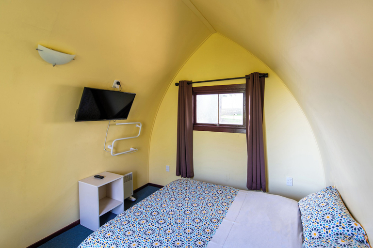 Bedroom 5, Morning Calm Lodge Limited, Hamilton