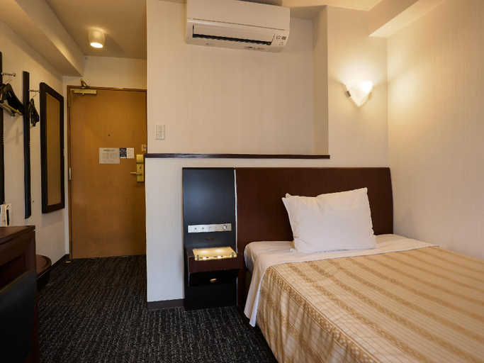 Bedroom 18