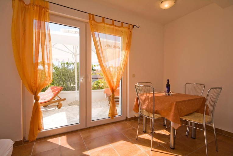 Others 4, Apartment Tihomir, Vodice