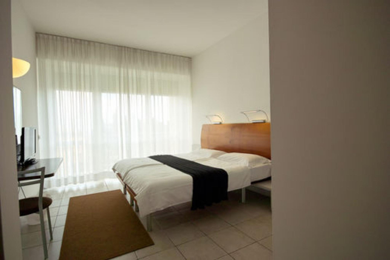 Bedroom 15
