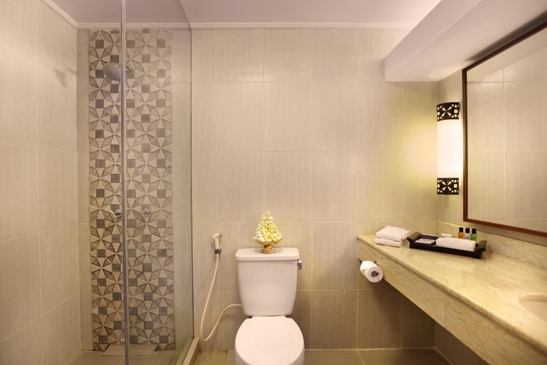 Bathroom 10