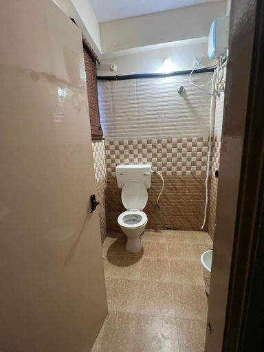 Bathroom 3, Aadams Suites, Bangalore