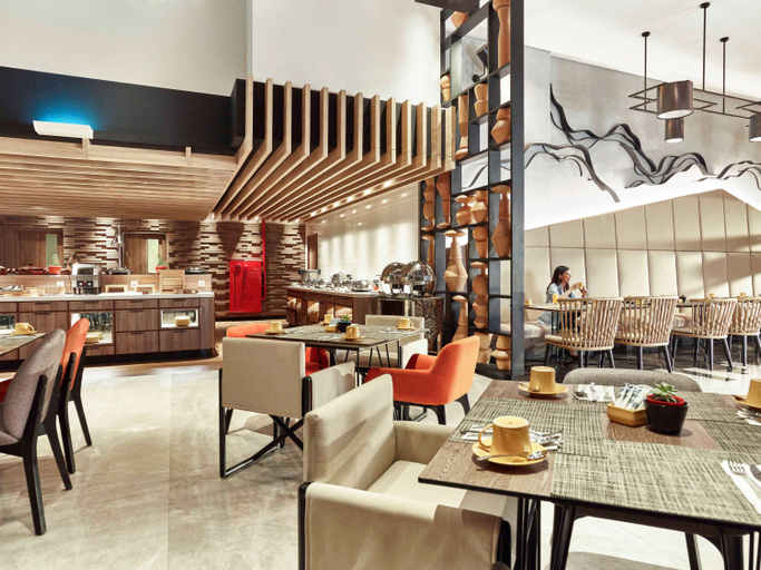 Food & Drinks 4, Novotel Karawang, Karawang