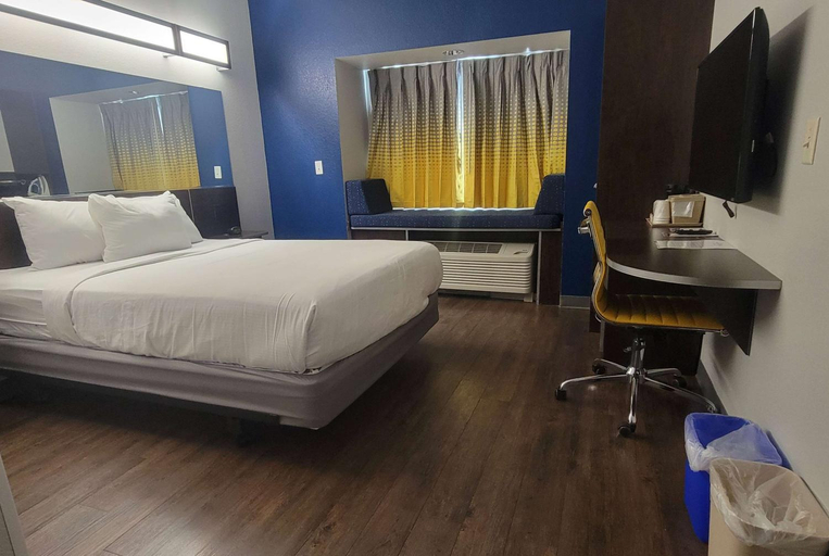 Bedroom 11