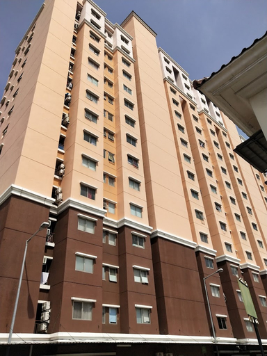 Exterior & Views 3, Spiffy Apartment at City Resort Apartment, West Jakarta